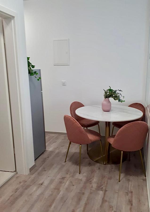 Ljubljana City Lux Apartments Екстер'єр фото